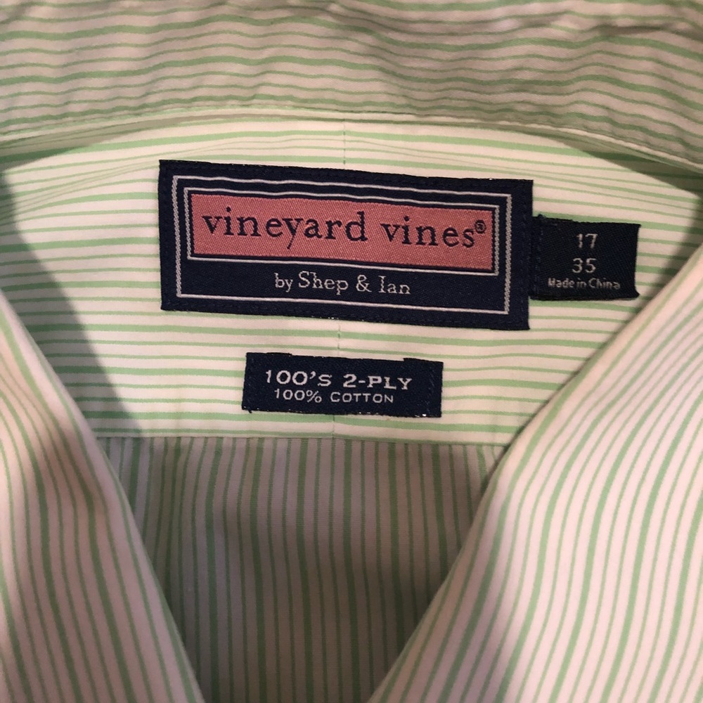 Vineyard Vines Button Down - image 2